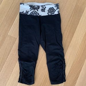 Lululemon black crop leggings size 4